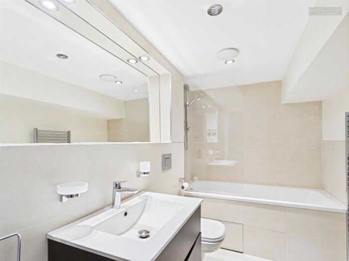 2 Bedroom Flat To Rent In Yorkshire House, Priestgate, Peterborough, PE1