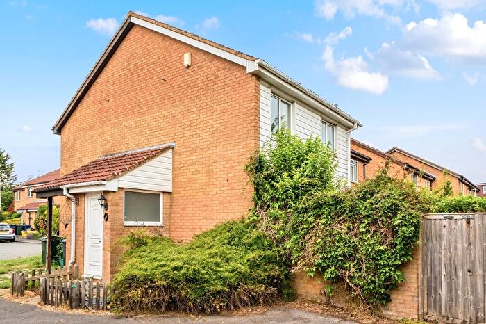 1 Bedroom Semi-Detached House For Sale In High Wycombe, Buckinghamshire, HP11