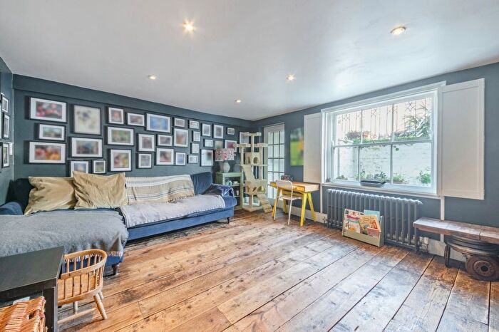 2 Bedroom Property To Rent In Liverpool Road, Islington, N1