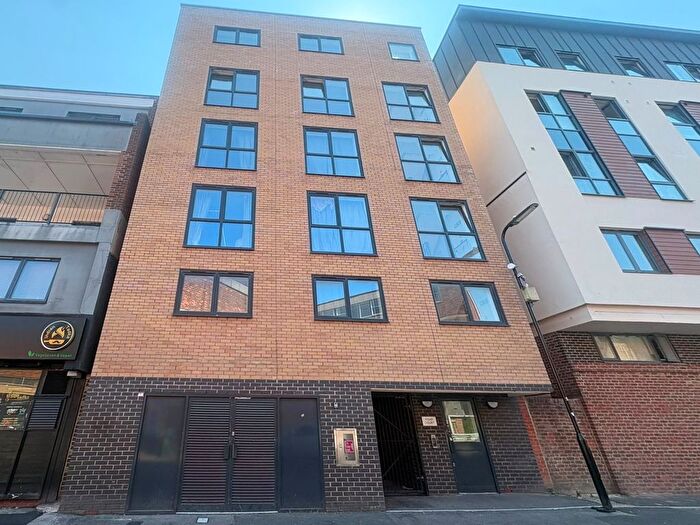 1 Bedroom Flat To Rent In Salisbury Street, Southampton, SO15