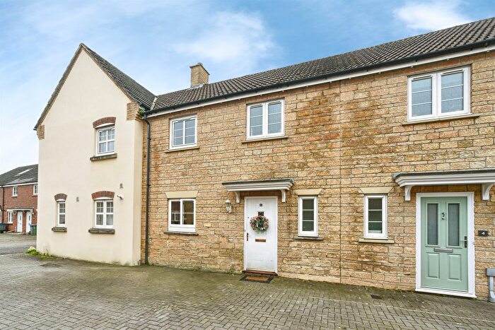 3 Bedroom Terraced House For Sale In Peregrine Court, Calne, SN11