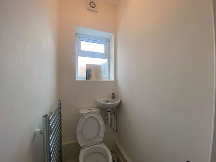 4 Bedroom Terraced House To Rent In Totterdown Street, London, SW17