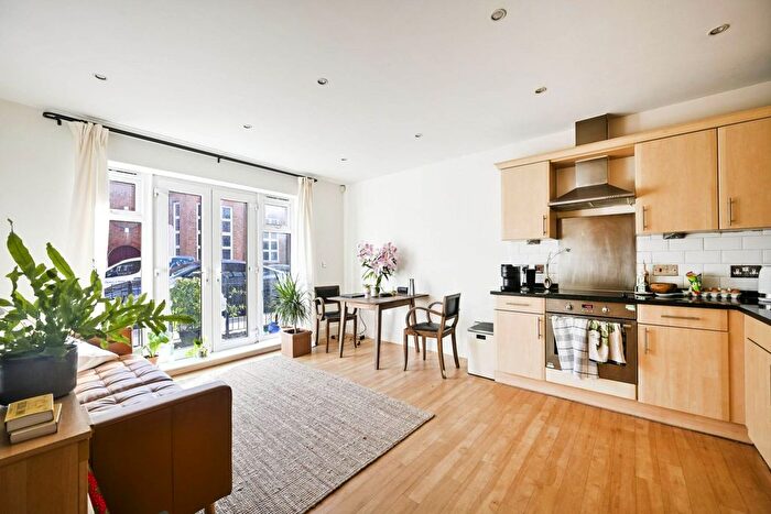 2 Bedroom Flat To Rent In Compton Road, Wimbledon, London, SW19