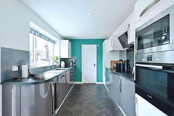 5 Bedroom Semi-detached House For Sale In Studley Road, Ripon, HG4