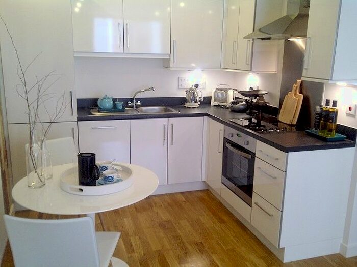 1 Bedroom Flat To Rent In Burgoyne House, Ealing Road, Brentford, TW8