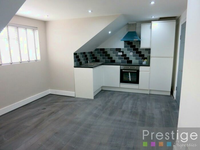 1 Bedroom Apartment To Rent In Junction Road, London, N19