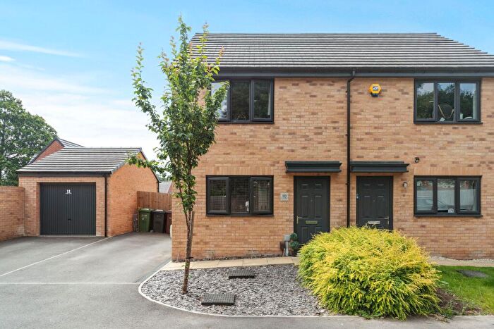 2 Bedroom Semi Detached House To Rent In Peony Rise, Leeds, LS14