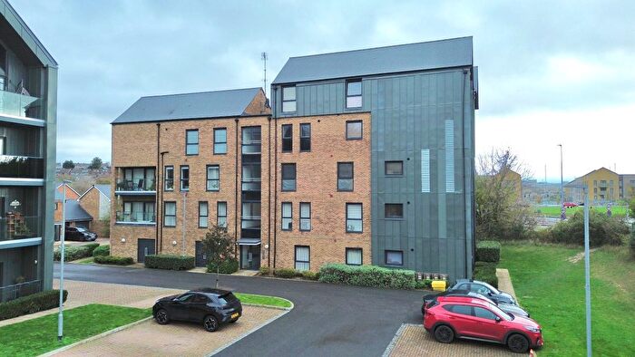 2 Bedroom Flat To Rent In Havelock Drive, Greenhithe, DA9