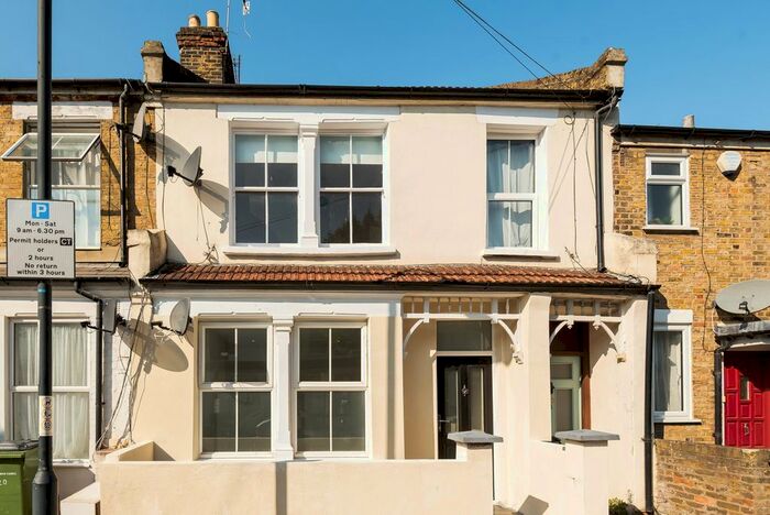 1 Bedroom Maisonette For Sale In Fingal Street, Greenwich, SE10