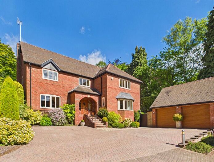 5 Bedroom Detached House For Sale In Petworth Drive, Whirlow, Sheffield, S11