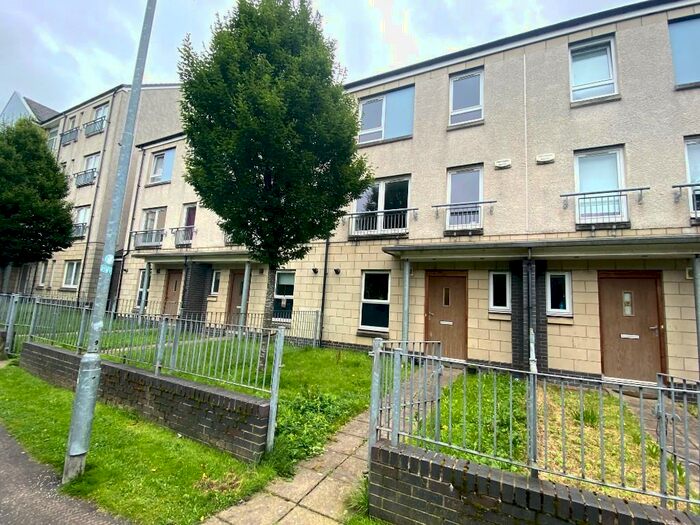 4 Bedroom Town House To Rent In Belvidere Avenue, Glasgow, G31