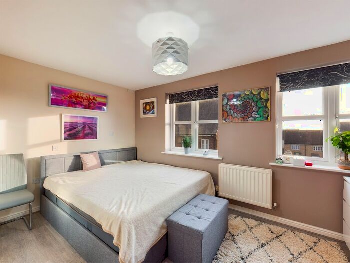 2 Bedroom Flat For Sale In Sussex Wharf, Shoreham-By-Sea, BN43