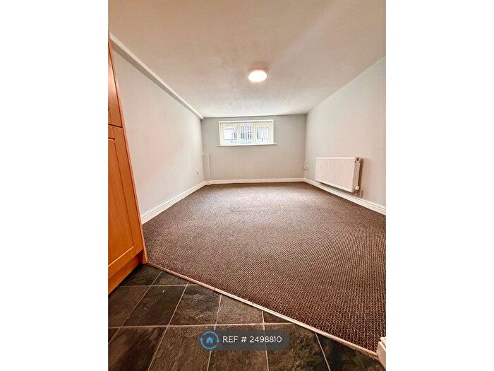 1 Bedroom Flat To Rent In Eckersley Precinct, Atherton, M46