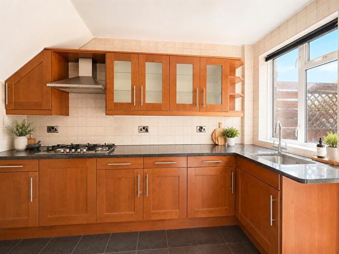 3 Bedroom Semi-Detached House To Rent In Brent Road, Southall, UB2