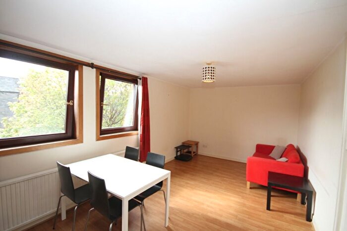 2 Bedroom Flat To Rent In St. Davids Place, Haymarket, Edinburgh, EH3