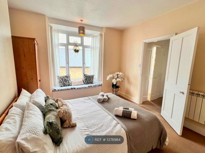 1 Bedroom Flat To Rent In Harvey Goodwin Avenue, Cambridge, CB4