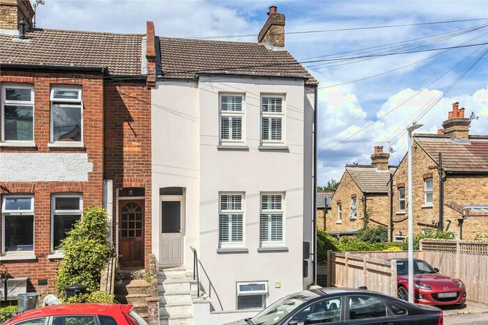 2 Bedroom Maisonette To Rent In Buckhurst Avenue, Sevenoaks, Kent TN13