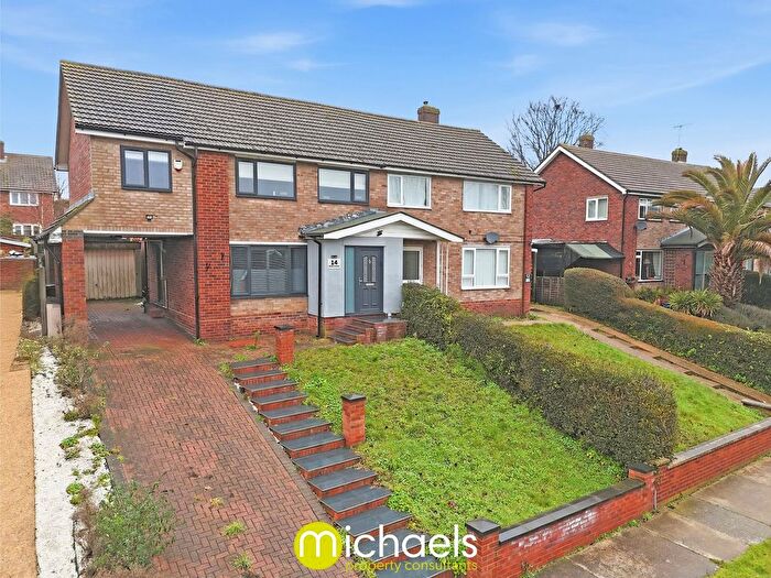 4 Bedroom Semi Detached House For Sale In Booth Avenue, Colchester, CO4