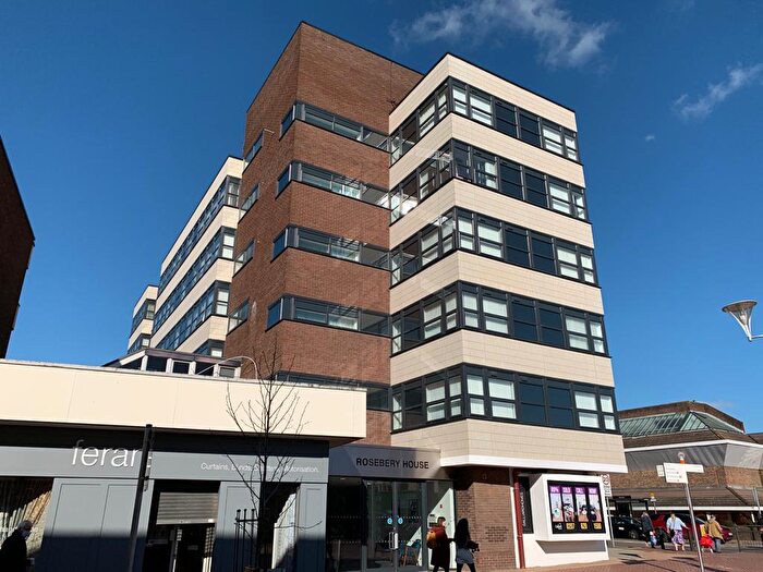 2 Bedroom Penthouse To Rent In Springfield Road, Chelmsford, CM2