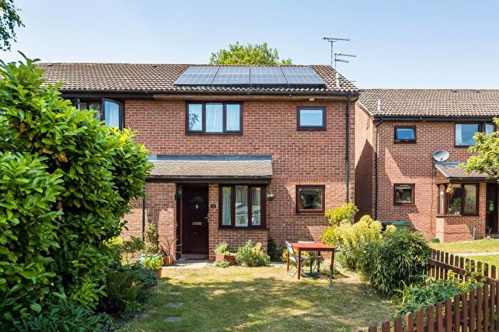 1 Bedroom Terraced House For Sale In Clarendon Close, Abingdon, OX14