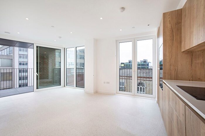 1 Bedroom Flat To Rent In Jacquard Point, Tapestry Way, Whitechapel, E1