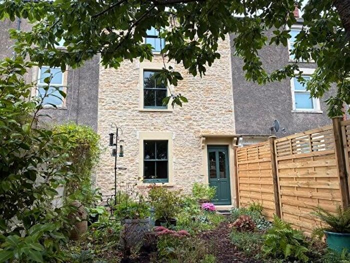 4 Bedroom Terraced House For Sale In Redland Terrace, Frome, BA11