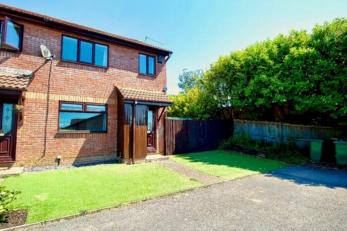 3 Bedroom End Of Terrace House To Rent In Llys Dewi, Creigiau, CF15