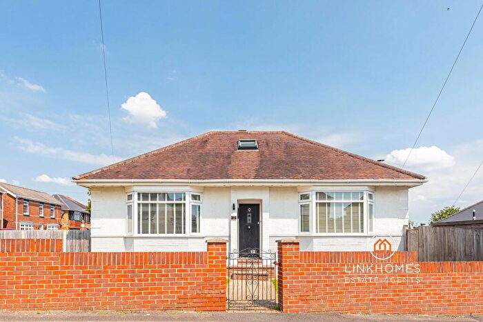 4 Bedroom Detached House For Sale In Acton Road, Bournemouth, BH10