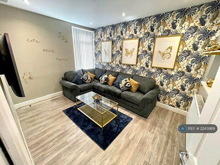 4 Bedroom Terraced House To Rent In Ingrow Road, Liverpool City Centre, L6