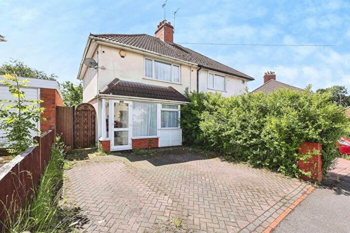 3 Bedroom Semi Detached House For Sale In Ravenshill Road, Birmingham, B14