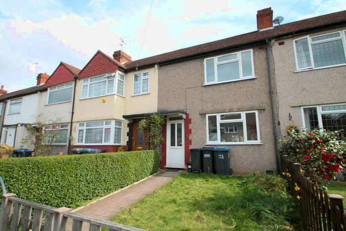 3 Bedroom House To Rent In Rosedene Ave, Croydon, CR0