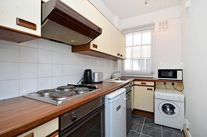 Studio To Rent In Gloucester Place, Marylebone, London, NW1