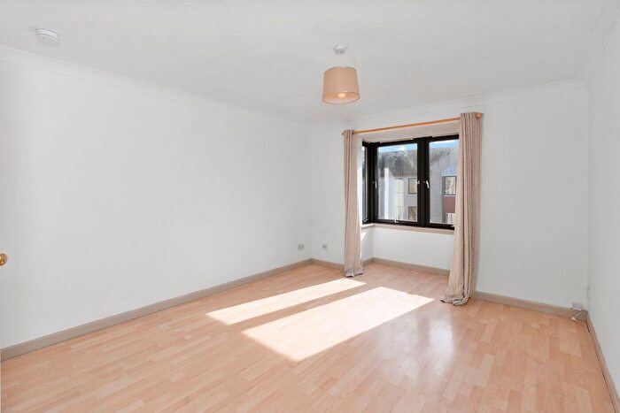 2 Bedroom Flat To Rent In Gracefield Court, Musselburgh, East Lothian, EH21