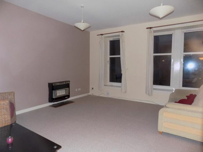 2 Bedroom Flat To Rent In George Street, Dunoon, Argyll And Bute, PA23