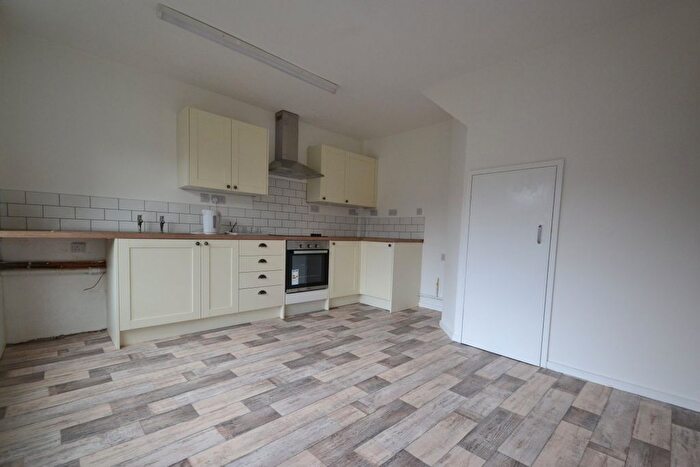 3 Bedroom Semi Detached House To Rent In Botany Bay Close, Aqueduct, TF4