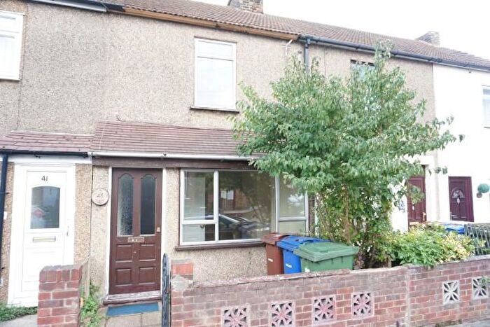 1 Bedroom Terraced House To Rent In Maple Road, Grays, RM17