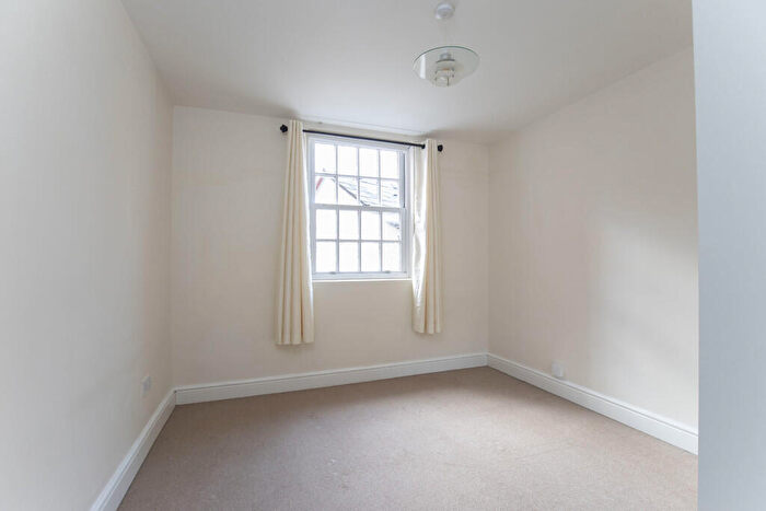 1 Bedroom Semi-Detached House To Rent In New Street, Cheltenham, GL50