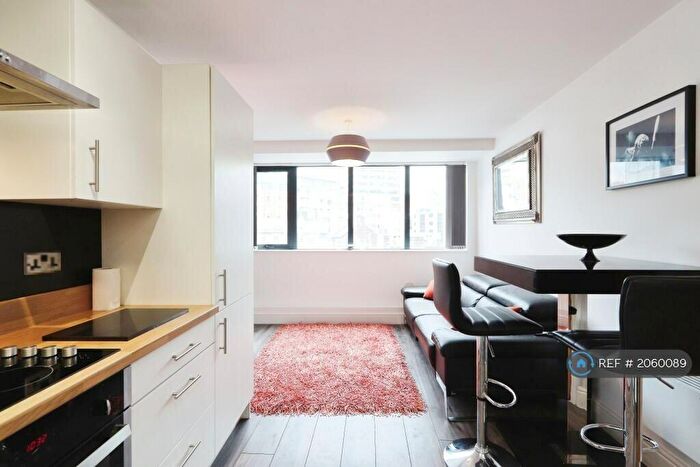 2 Bedroom Flat To Rent In Queens House, Sheffield, S1