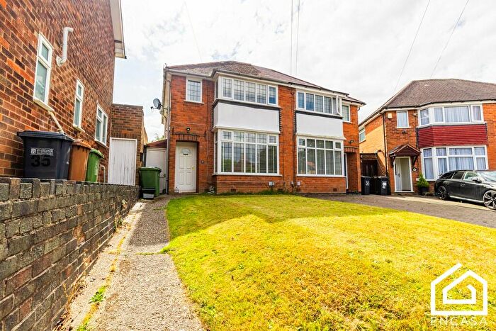 3 Bedroom Semi-Detached House For Sale In Redlands Close, Solihull, B91