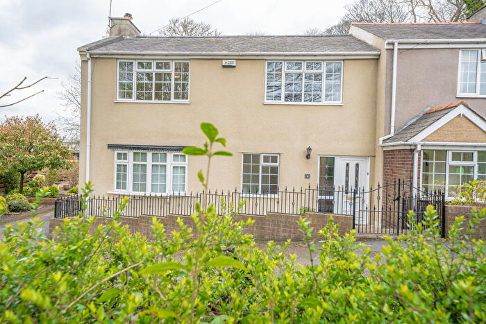 3 Bedroom Semi-Detached House For Sale In Station Cottages, Breckenbeds Road, Low Fell, Gateshead, NE9