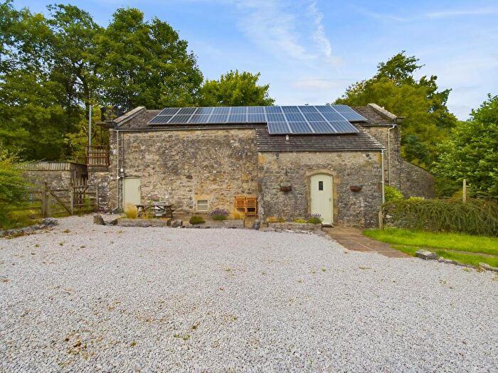 5 Bedroom Barn Conversion To Rent In Sikes Laithe, Kilnsey - North Yorkshire, BD23