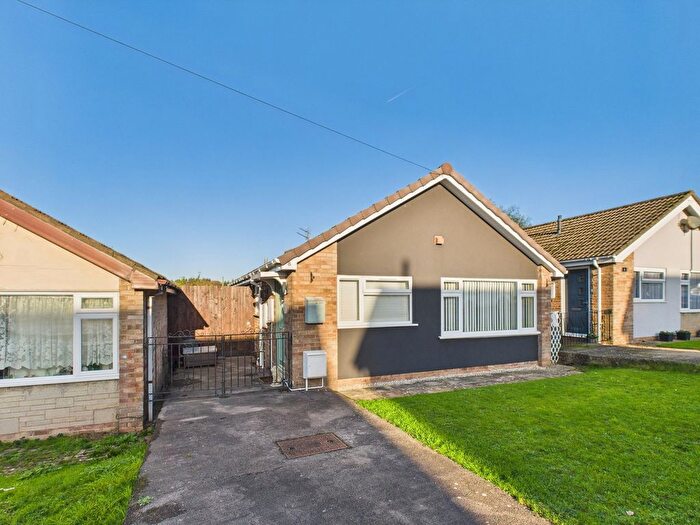 2 Bedroom Bungalow For Sale In School Crescent, Lydney, GL15