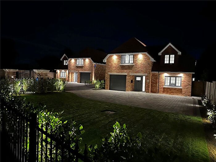4 Bedroom Detached House For Sale In Heather Ridge Close, Ashley Heath, Ringwood, Dorset, BH24