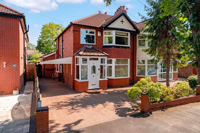 3 Bedroom Semi-detached House For Sale In Walton Road, Sale, M33