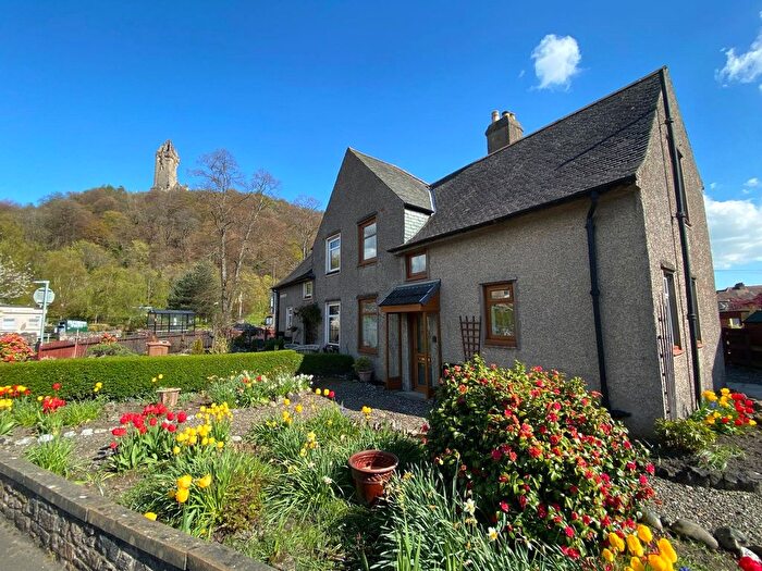 3 Bedroom Semi-Detached House For Sale In Wallace Gardens, Causewayhead, Stirlingshire, FK9