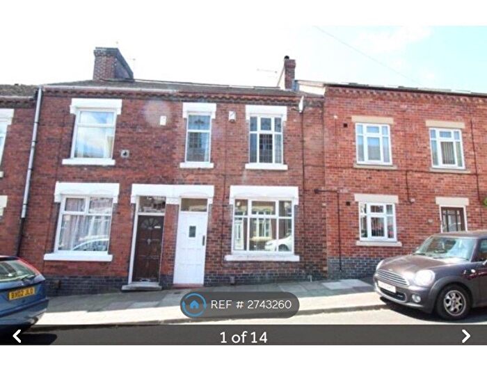 3 Bedroom Terraced House To Rent In Derwent Street, Stoke-On-Trent, ST1