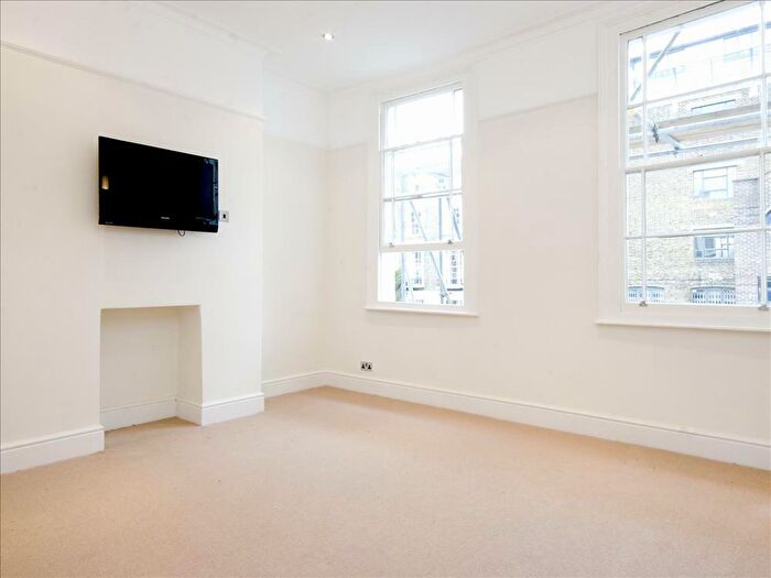 3 Bedroom Flat To Rent In Torriano Avenue, Kentish Town, London, NW5