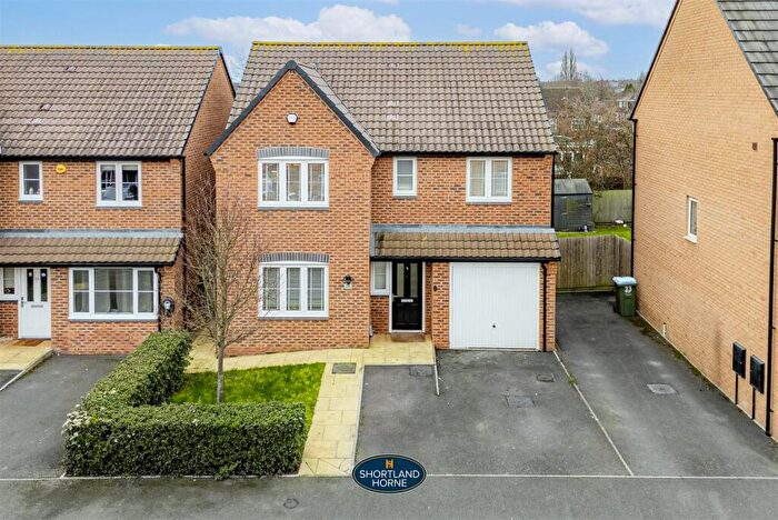 4 Bedroom Detached House To Rent In Cockcroft Avenue, Wyken, Coventry, CV2