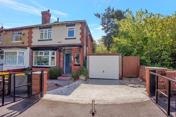 3 Bedroom Semi Detached House For Sale In Garratt Street, West Bromwich, B71