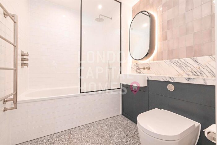 2 Bedroom Apartment To Rent In Legacy Building, Viaduct Gardens, London, SW11